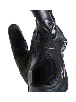 Rękawice motocyklowe Dainese Carbon 4 krótkie czarno-fluo czerwone