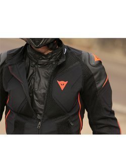 Motocyklowa kurtka tekstylna Dainese Super Rider D-Dry® czarno-fluo czerwona